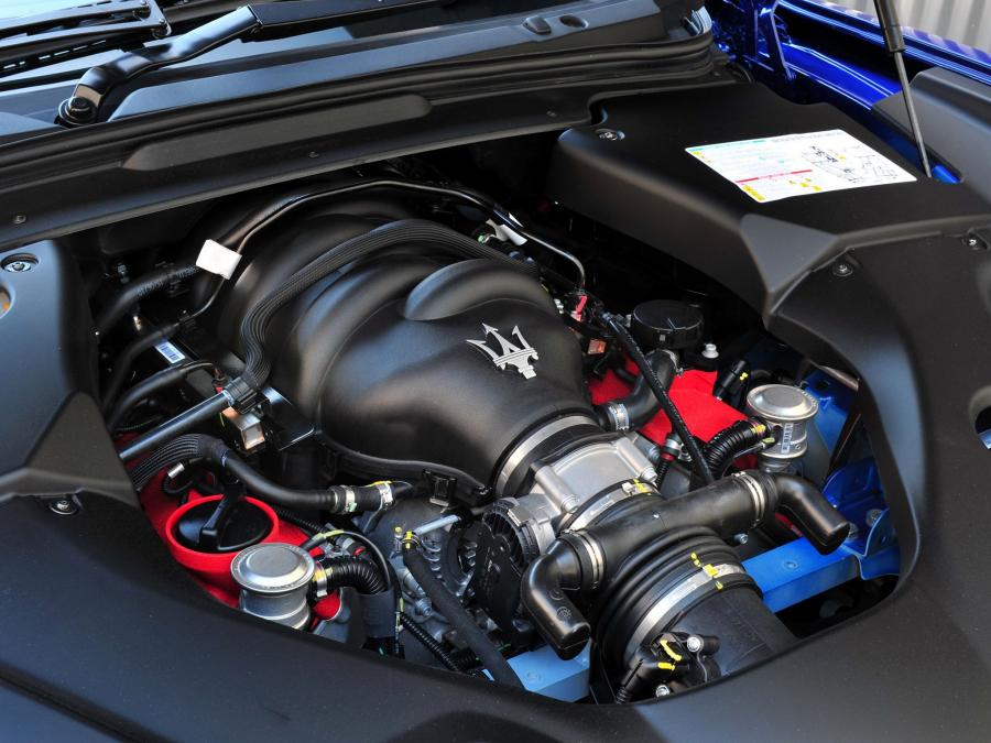  Maserati GranTurismo S MC Shift 2012 года  (AU) (фото 11 из 13)